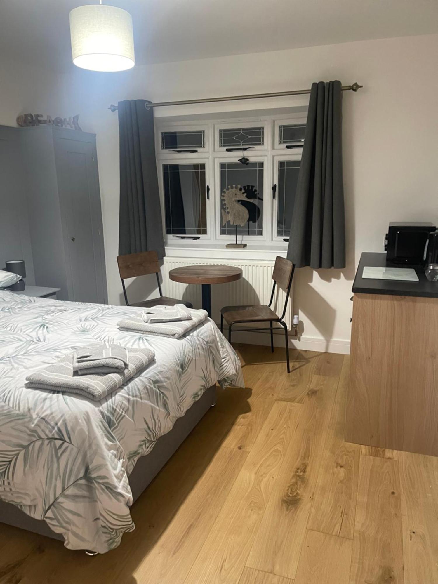 Godden Green B & B Guesthouse Newchurch  Екстериор снимка