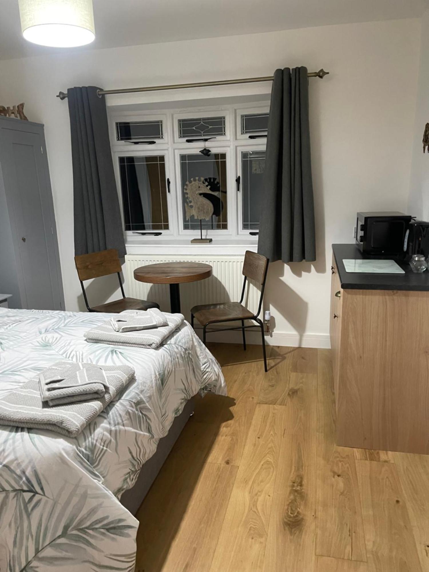 Godden Green B & B Guesthouse Newchurch  Екстериор снимка